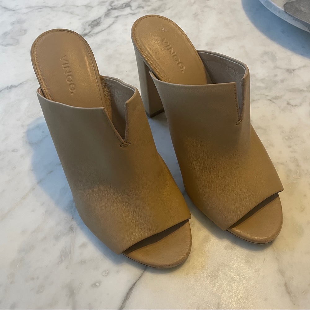Vince Hollis Mid Heel Sandal